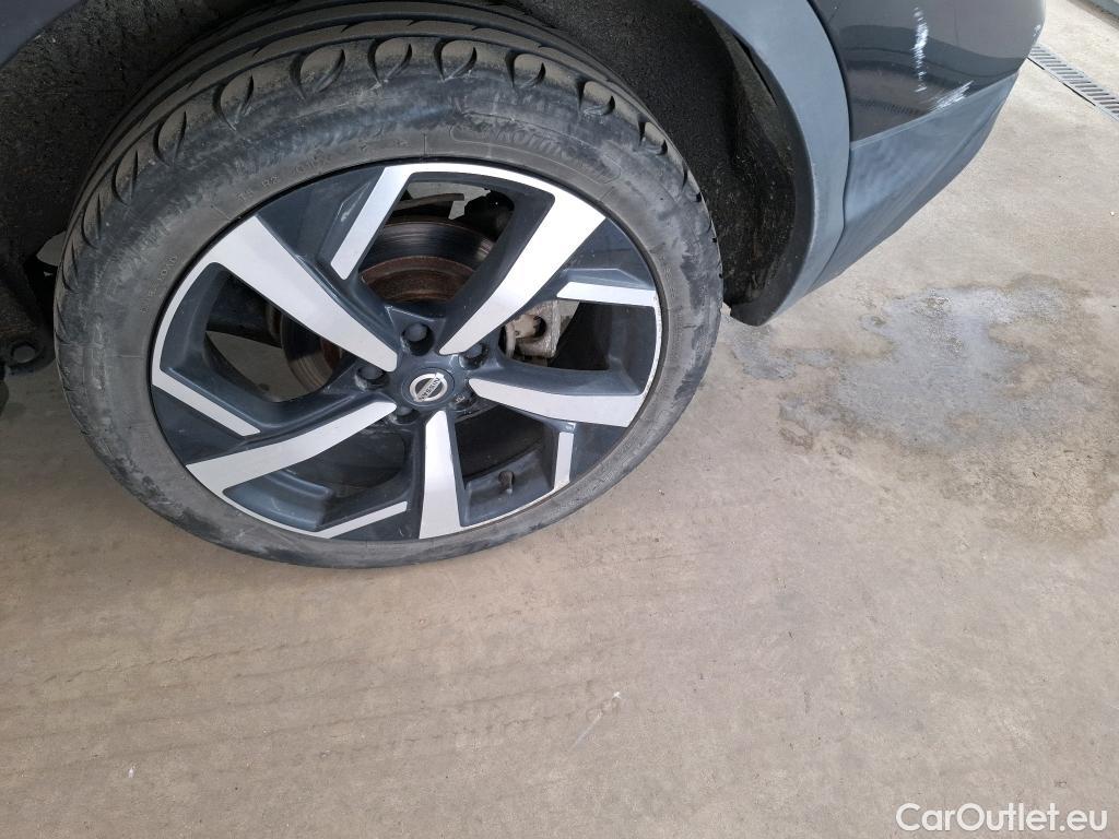  Nissan  Qashqai NISSAN  / 2017 / 5P / Crossover 1.3 DIG-T 140 Tekna #36