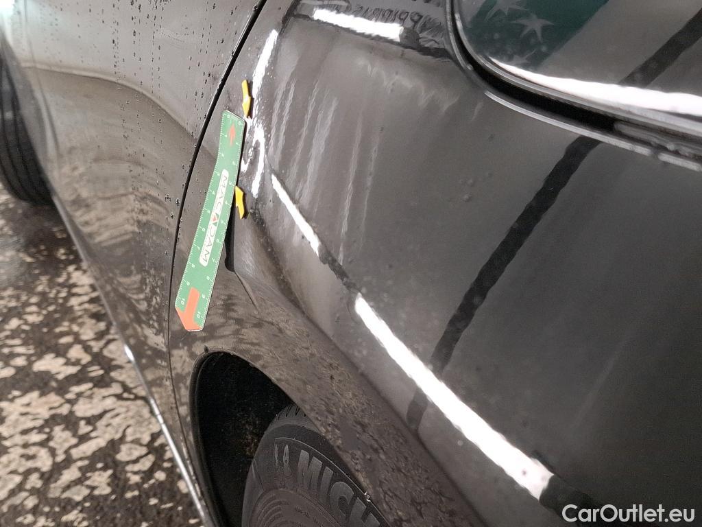  Mercedes  A-Klasse MERCEDES-BENZ Classe A Compact / 2018 / 5P / Berline A 200 d Business Line 8G-DCT #11