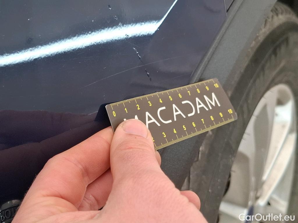  Ford  Kuga FORD  / 2019 / 5P / SUV 2.5 Duratec 225 ch PHEV eCVT Titanium #6