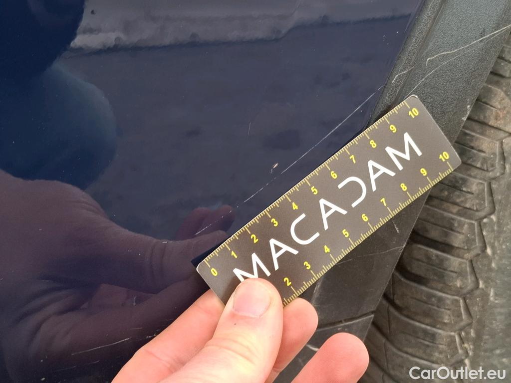  Ford  Kuga FORD  / 2019 / 5P / SUV 2.5 Duratec 225 ch PHEV eCVT Titanium #4