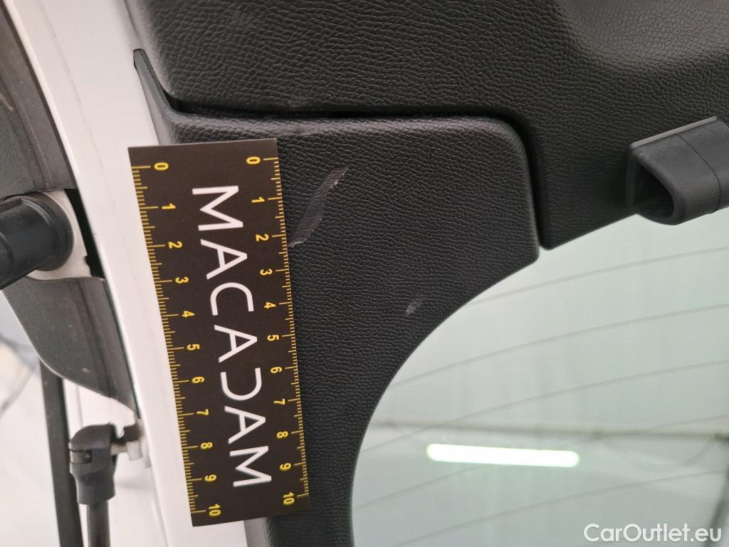  Peugeot  2008  Active Pack 1.5 HDi 110CV BVM6 E6d #32