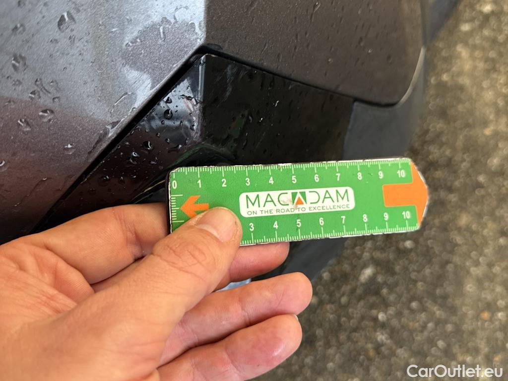  Peugeot  2008  Allure Business 1.5 HDi 130CV BVA8 E6d #15