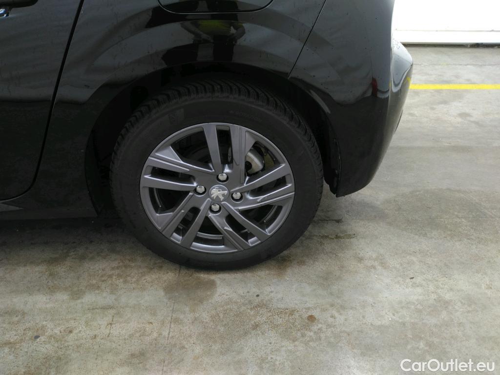  Peugeot  208  Active Pack 1.5 HDi 100CV BVM6 E6d #32