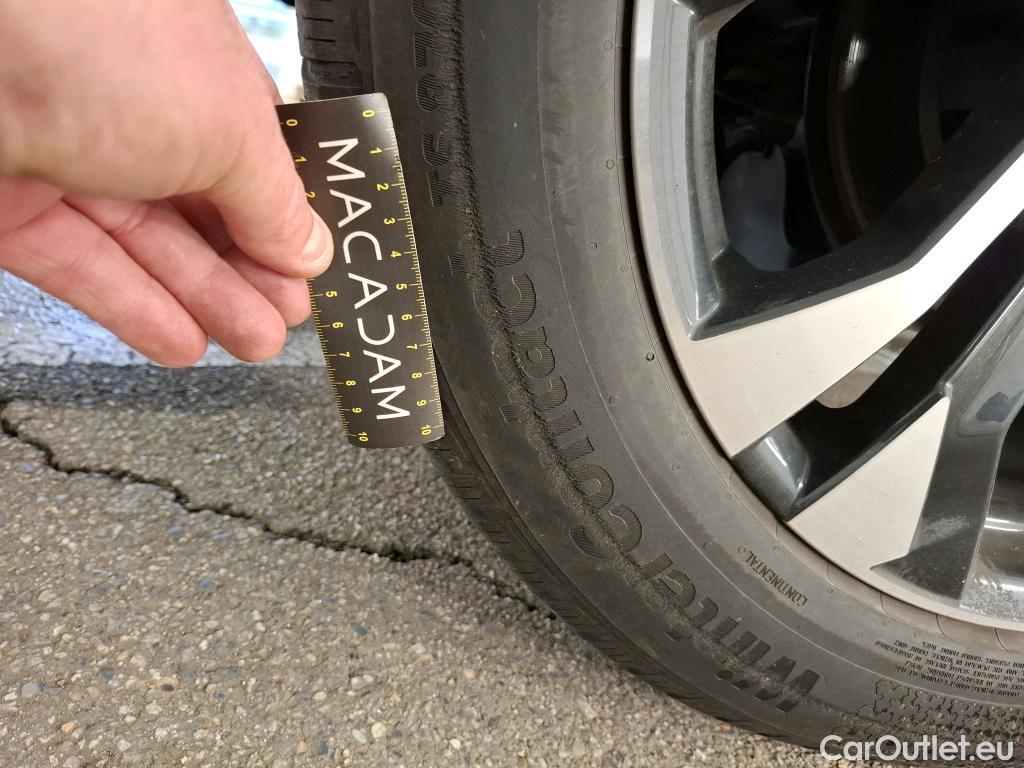  Peugeot  2008  Allure Pack 1.5 HDi 130CV BVA8 E6d #13