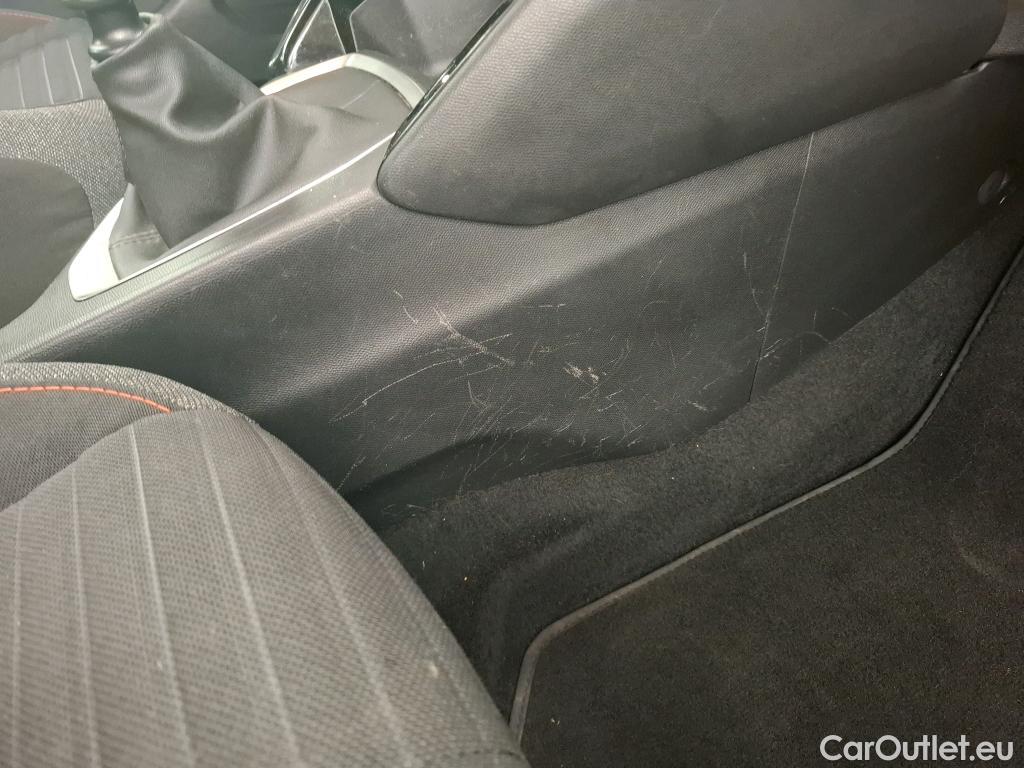  Peugeot  2008  Active Business 1.5 HDi 110CV BVM6 E6d #10