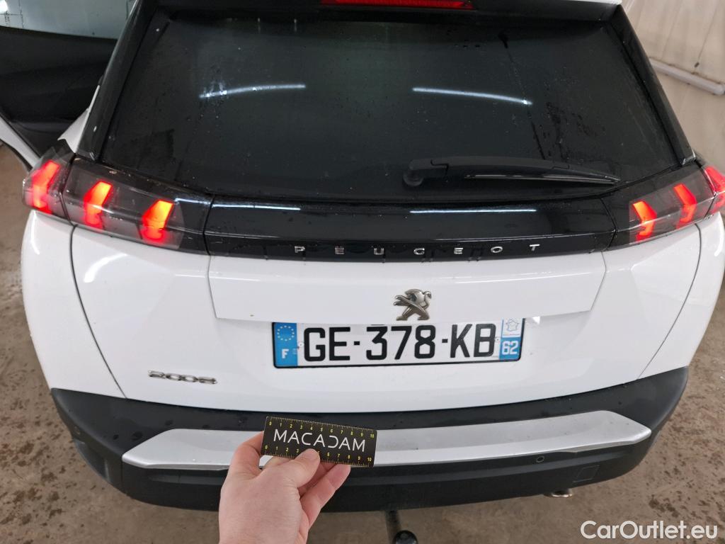  Peugeot  2008  Allure Pack 1.5 HDi 130CV BVA8 E6d #18