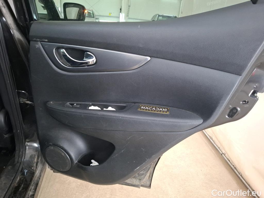  Nissan  Qashqai NISSAN  / 2017 / 5P / Crossover 1.3 DIG-T 140 Tekna #59