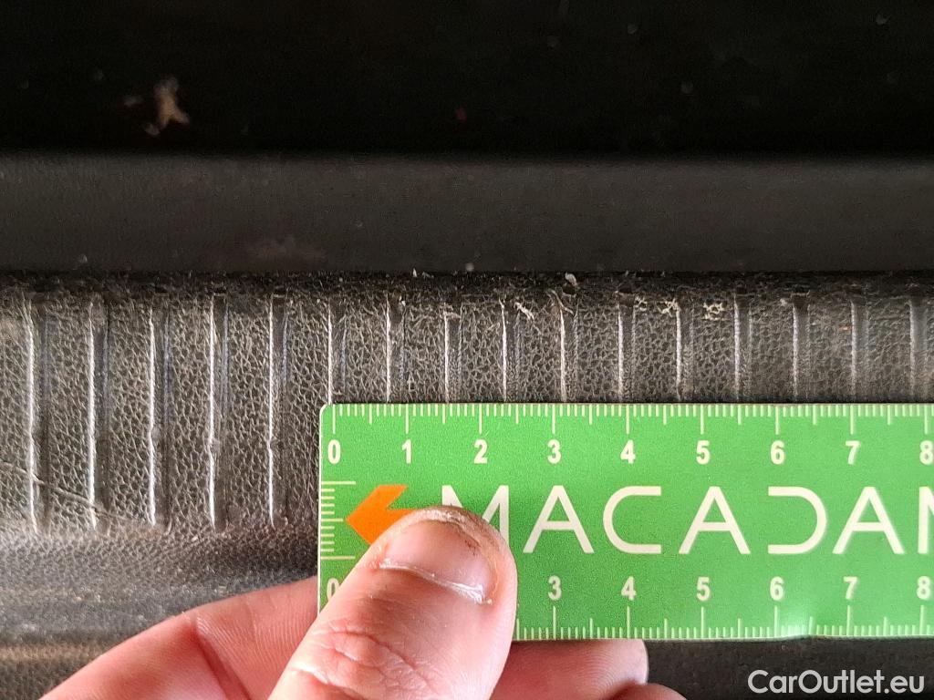  Opel   Grandland X Grandland X Elegance Business 1.5 130CV BVA8 E6d #23