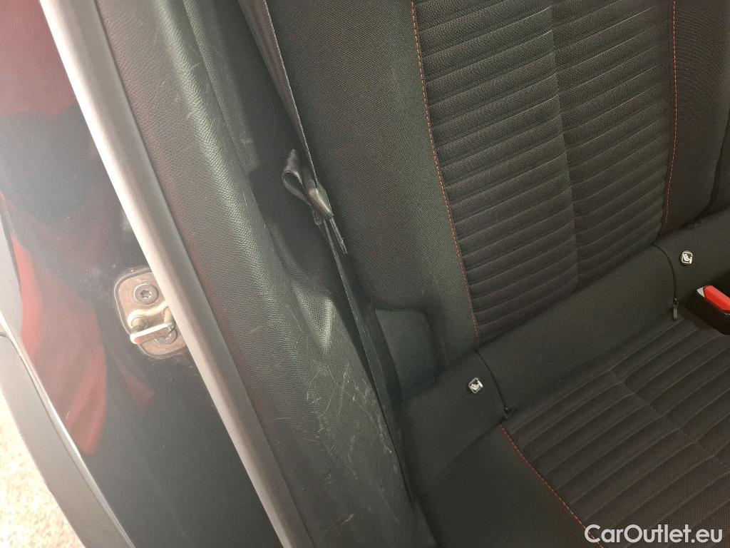  Peugeot  2008  Active Business 1.5 HDi 110CV BVM6 E6d #18