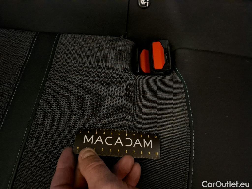  Peugeot  2008  Allure Pack 1.5 HDi 130CV BVA8 E6d #28