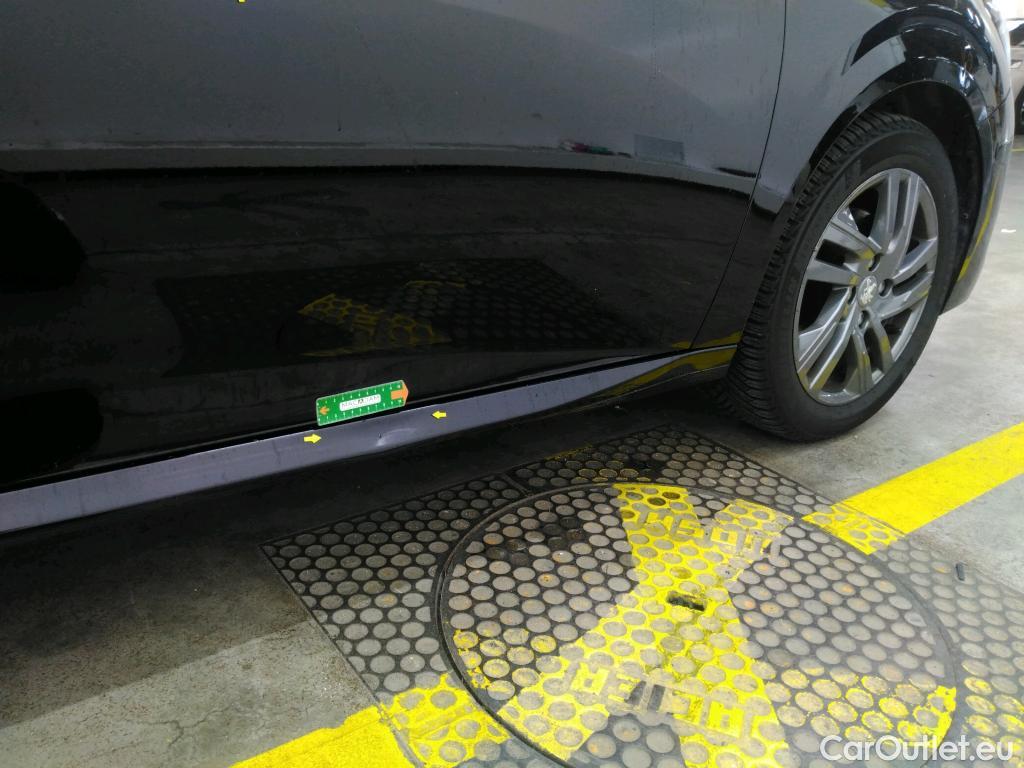  Peugeot  208  Active Pack 1.5 HDi 100CV BVM6 E6d #19