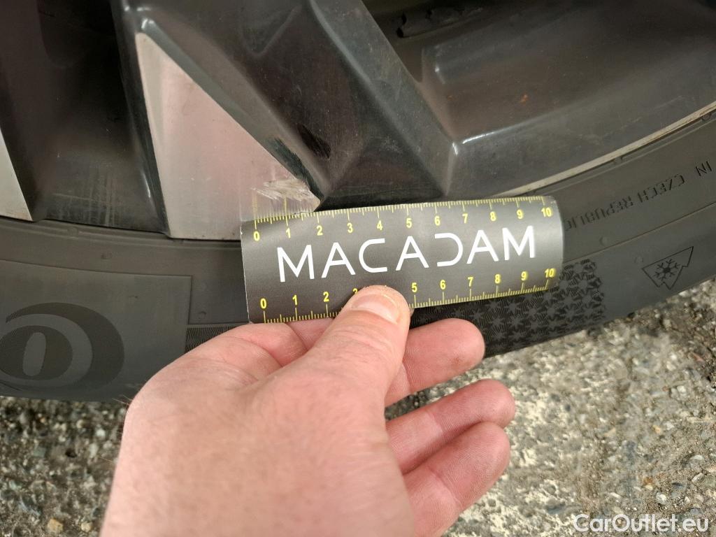  Peugeot  2008  Allure Pack 1.5 HDi 130CV BVA8 E6d #33