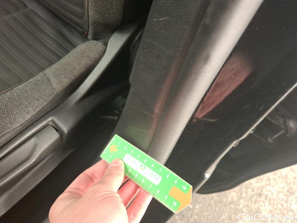  Peugeot  2008  Active Business 1.5 HDi 110CV BVM6 E6d #23