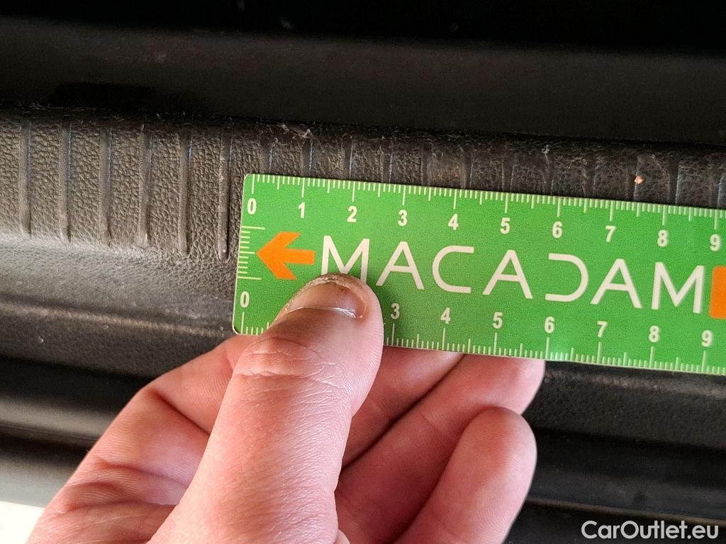  Opel   Grandland X Grandland X Elegance Business 1.5 130CV BVA8 E6d #26