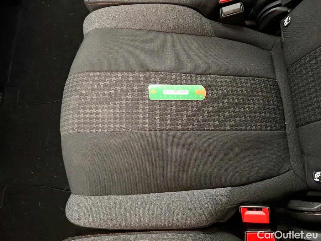  Peugeot  5008  Active Pack 1.5 HDi 130CV BVA8 7 Sieges E6d #26