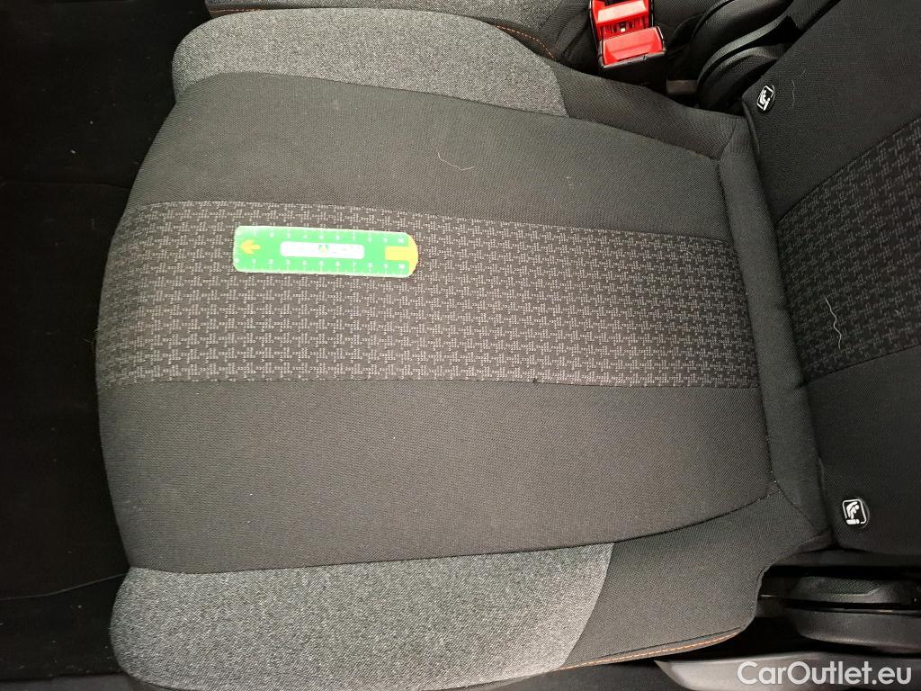  Peugeot  5008  Active Pack 1.5 HDi 130CV BVA8 7 Sieges E6d #25