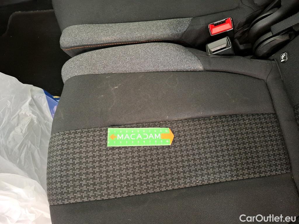  Peugeot  5008  Active Business 1.5 HDi 130CV BVA8 E6dT #32