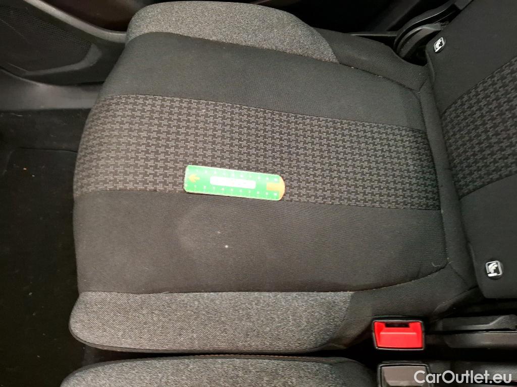  Peugeot  5008  Active Pack 1.5 HDi 130CV BVA8 7 Sieges E6d #27