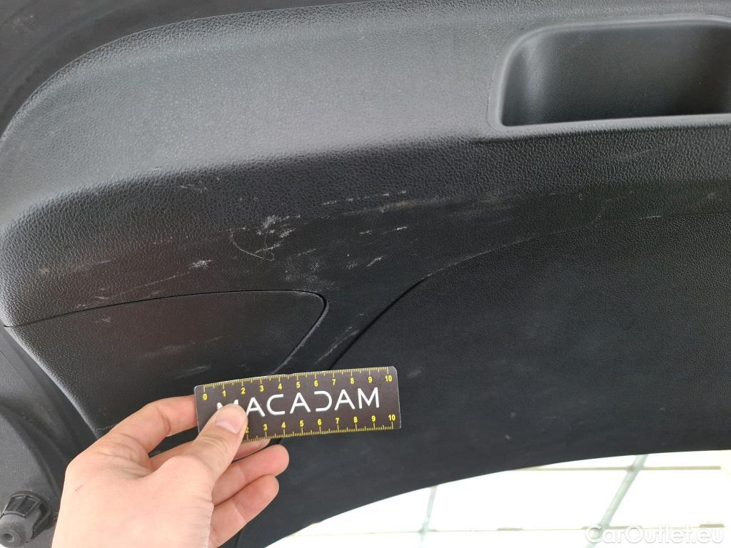  Renault  Megane  IV Berline 5pt. Business 1.5 dCi 115CV BVM6 E6d #33