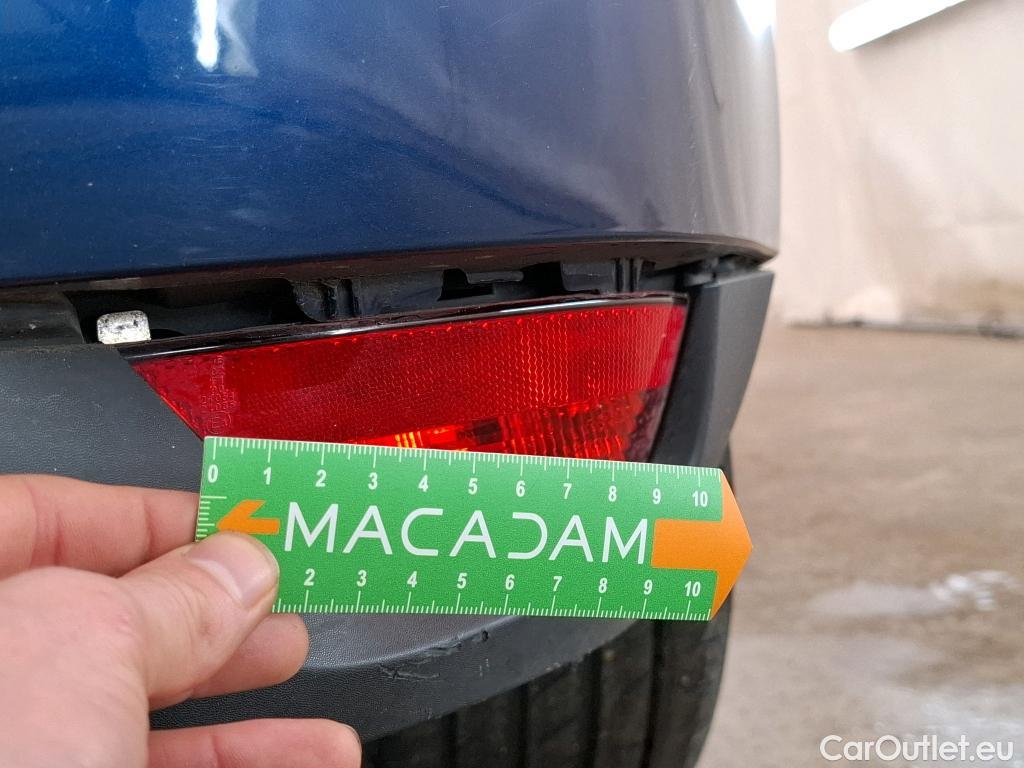  Renault  Megane  IV Berline 5pt. Business 1.5 dCi 115CV BVM6 E6dT #50