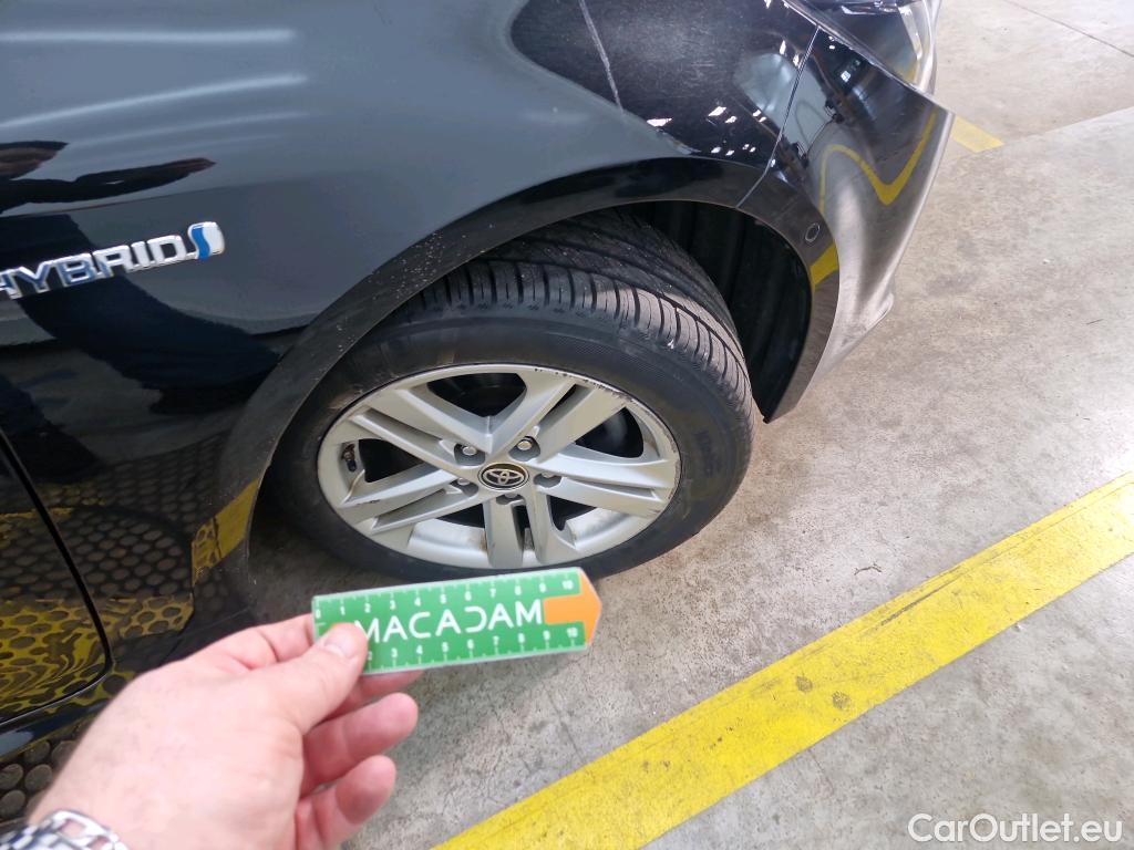  Toyota  Corolla TOYOTA  / 2018 / 5P / Berline Hybride 122h Dynamic Business Stage Acad #15