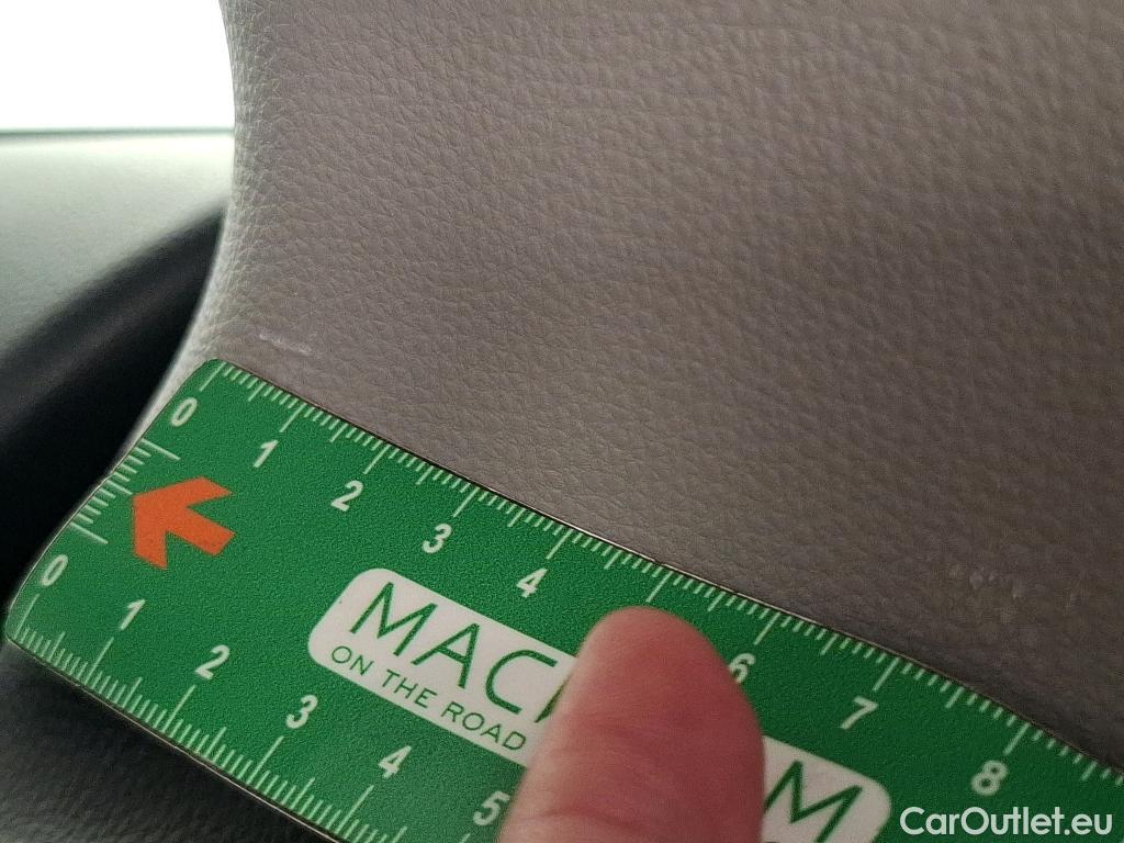  Toyota  Yaris Cross TOYOTA  Hybride / 2021 / 5P / SUV 1.5 HYBRID 116H DYNAMIC BUSINESS BEYOND #35