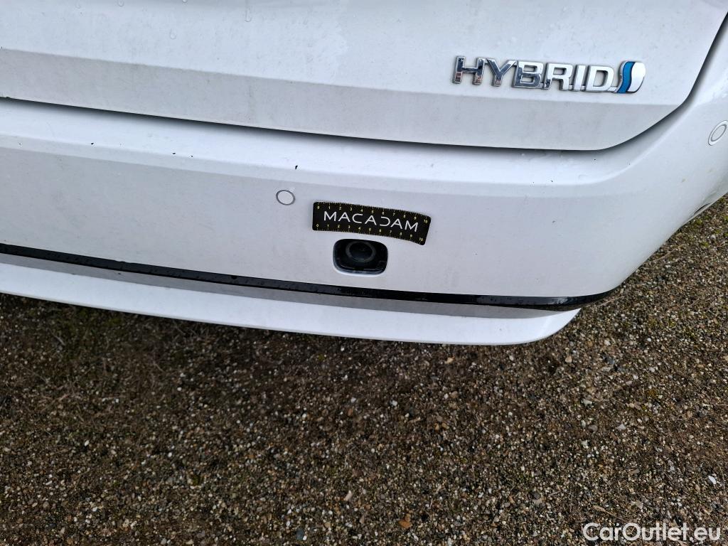  Toyota  Corolla TOYOTA  Touring Sports / 2018 / 5P / Break Hybride 122h Dynamic Business Beyond Zer #8