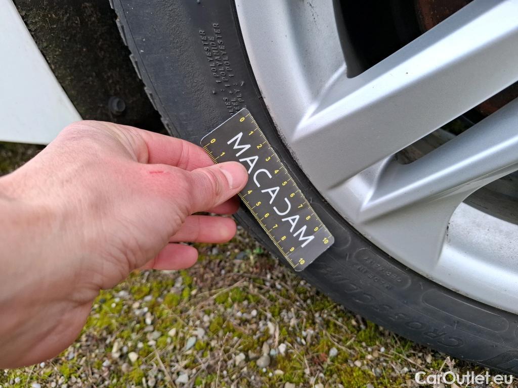  Toyota  Corolla TOYOTA  Touring Sports / 2018 / 5P / Break Hybride 122h Dynamic Business Beyond Zer #12