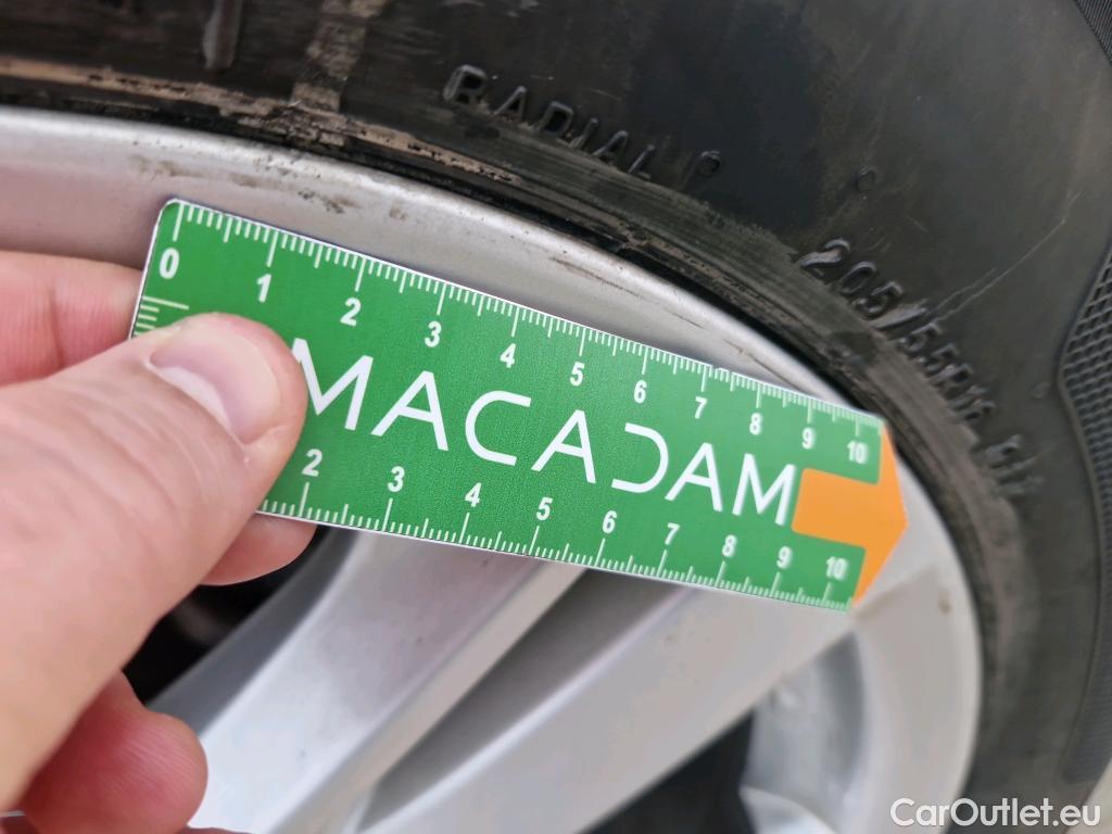  Toyota  Corolla TOYOTA  / 2018 / 5P / Berline Hybride 122h Dynamic Business Stage Acad #4