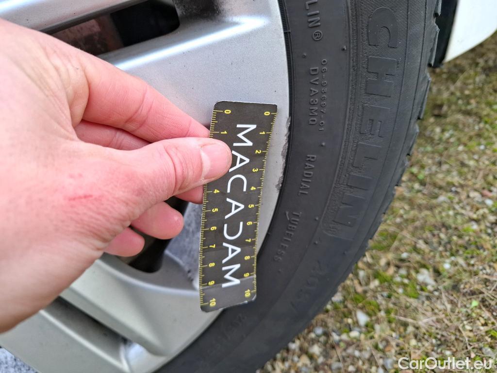  Toyota  Corolla TOYOTA  Touring Sports / 2018 / 5P / Break Hybride 122h Dynamic Business Beyond Zer #25