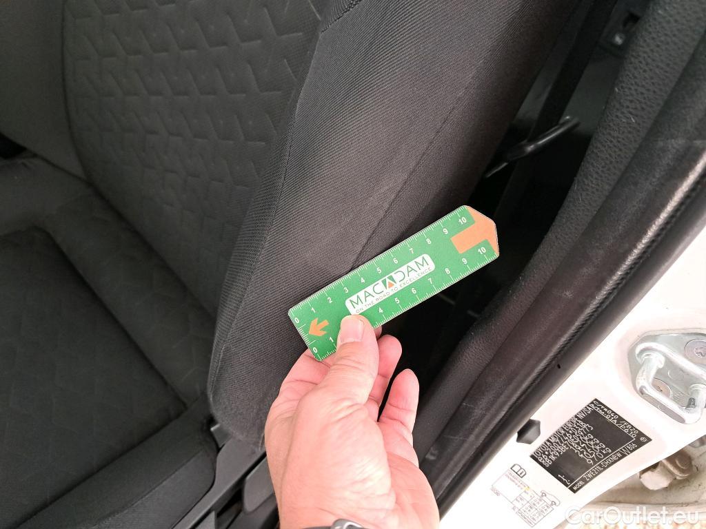  Toyota  Corolla TOYOTA  5p Berline Hybride 122h Dynamic Business #19