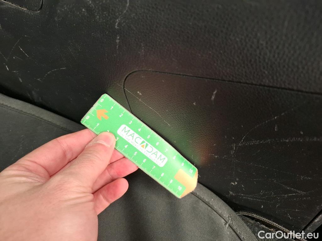  Toyota  Yaris Cross TOYOTA  Hybride / 2021 / 5P / SUV 1.5 HYBRID 116H DYNAMIC BUSINESS BEYOND #30