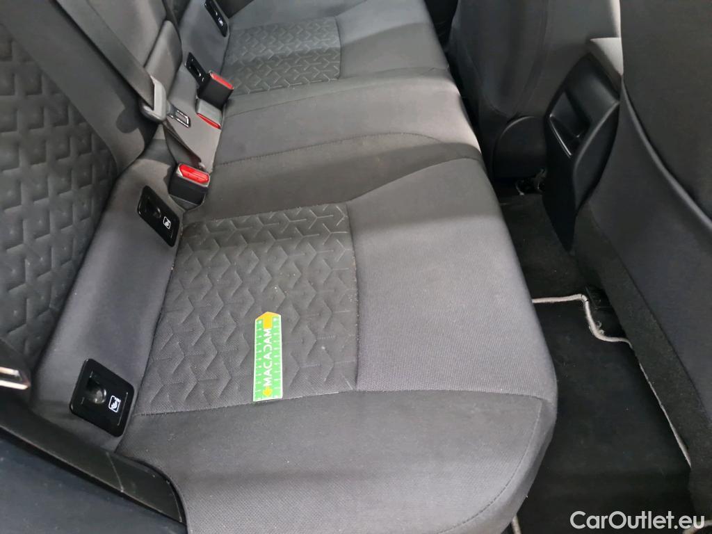  Toyota  Corolla TOYOTA  / 2018 / 5P / Berline Hybride 122h Dynamic Business Stage Acad #19