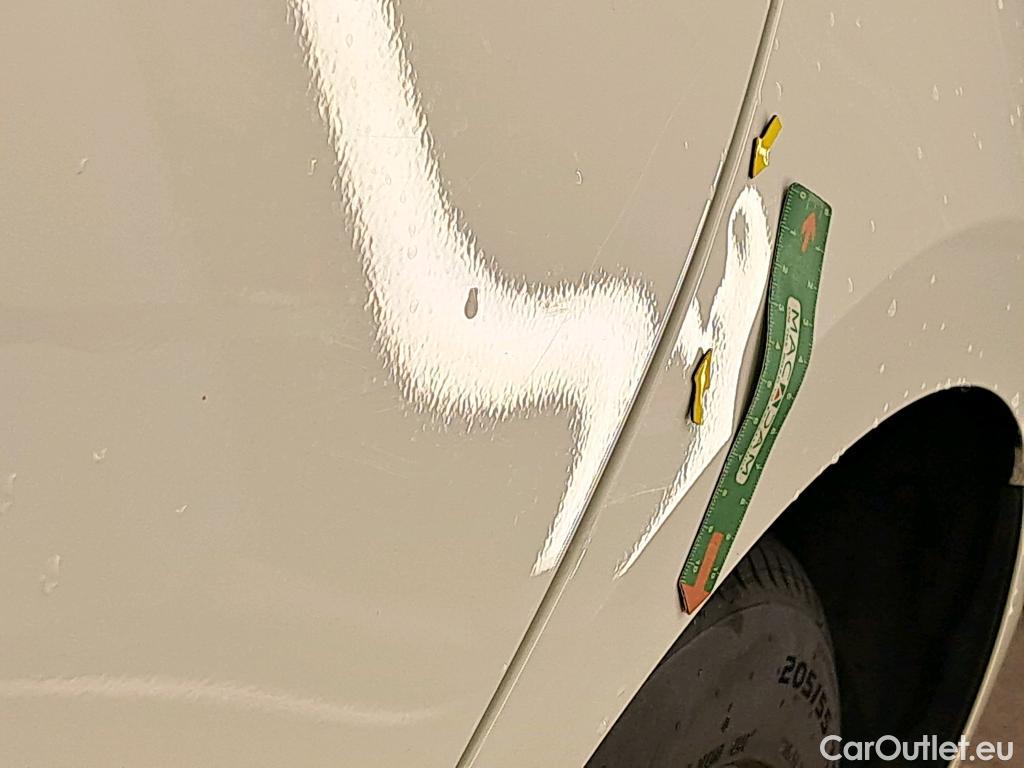  Toyota  Corolla TOYOTA  5p Berline Hybride 122h Dynamic Business #1