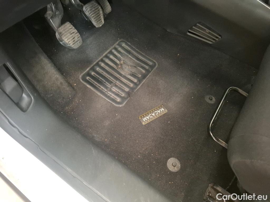  Citroen  C3  Société Feel Nav 1.6 BlueHDi 75CV BVM5 E6 #1