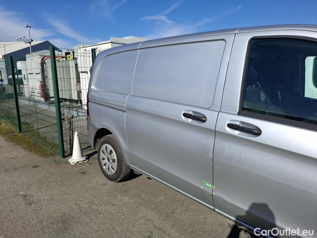  Mercedes  Vito MERCEDES-BENZ  Compact / 2020 / 4P / Fourgon tôlé 114 CDI Compact Select traction #30