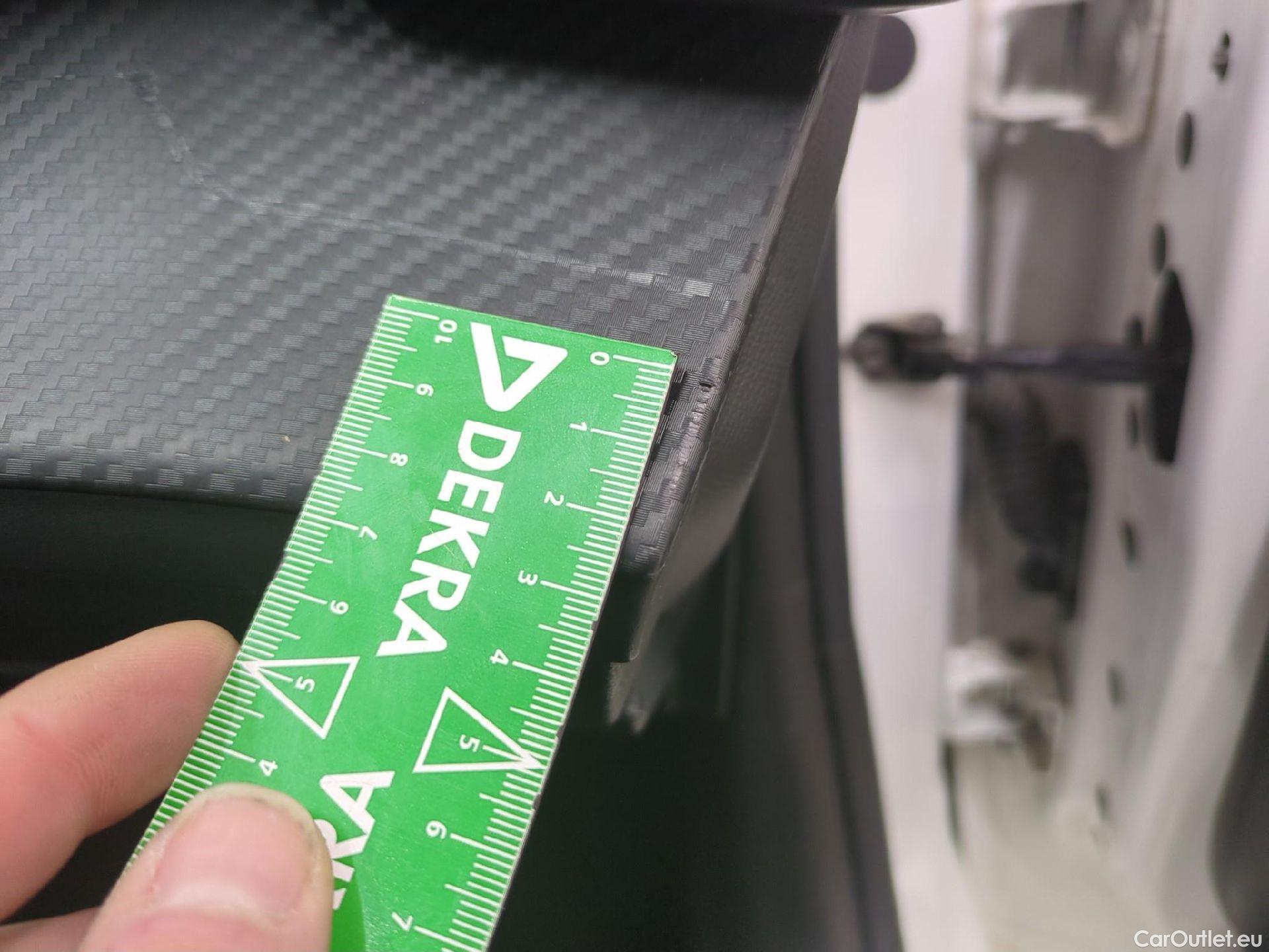  Peugeot  208  Premium 1.5 HDi 100CV BVM6 E6d #34