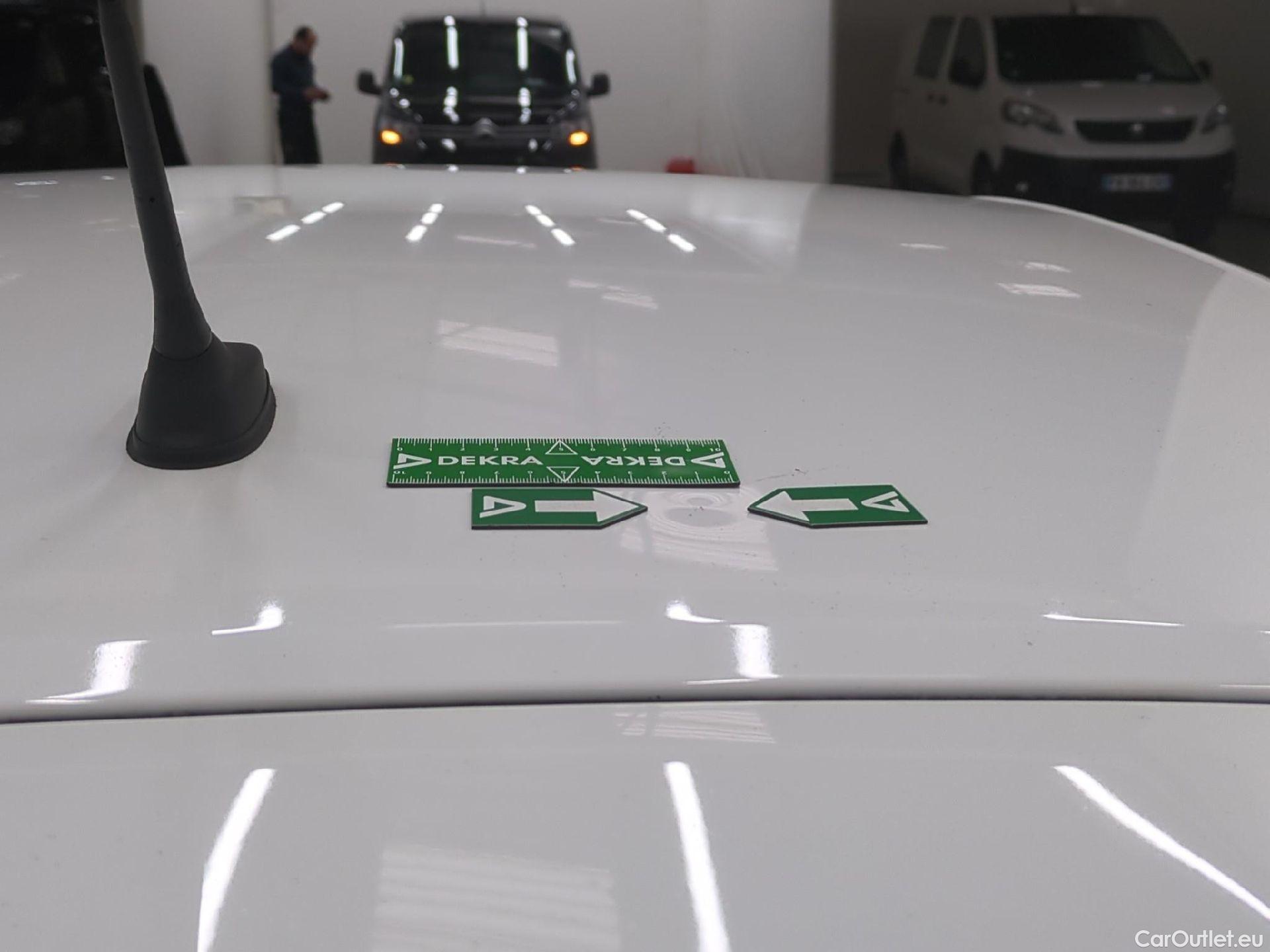  Peugeot  208  Premium 1.5 HDi 100CV BVM6 E6d #20