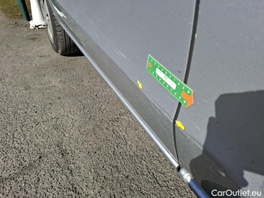  Mercedes  Vito MERCEDES-BENZ  Compact / 2020 / 4P / Fourgon tôlé 114 CDI Compact Select traction #29