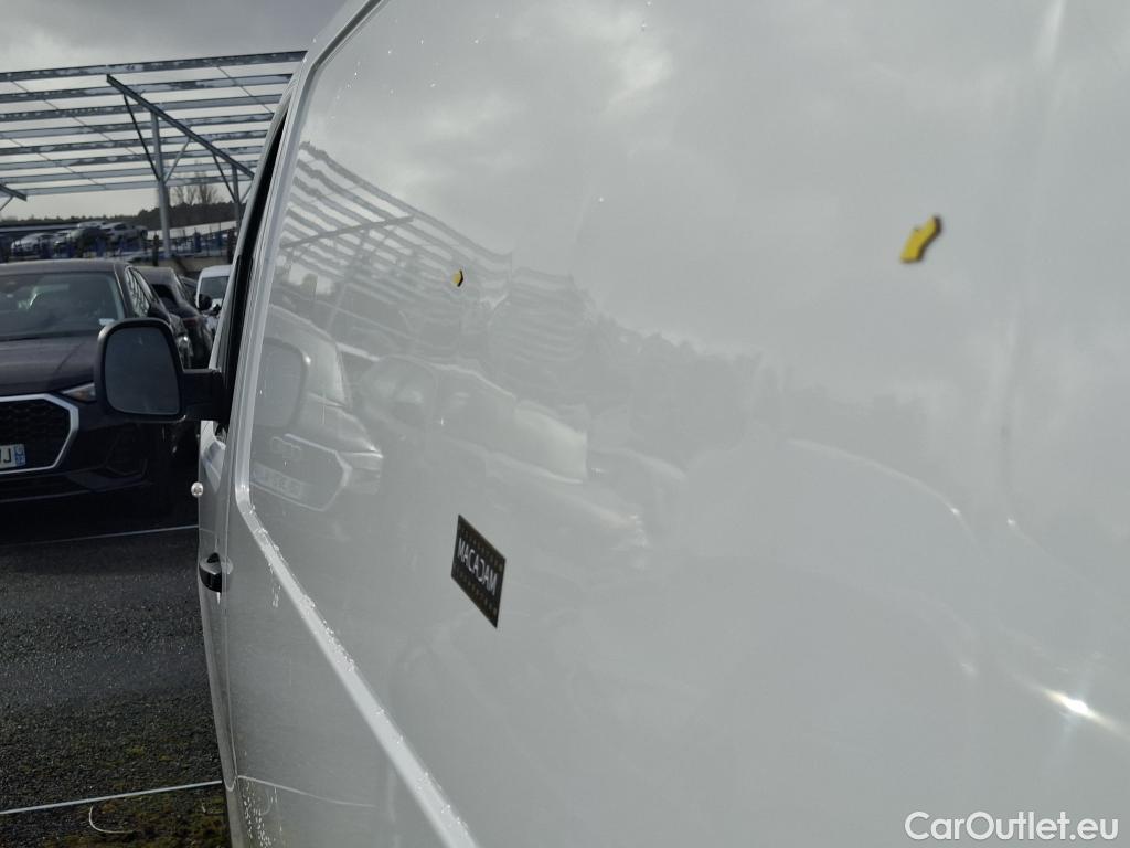  Peugeot  Expert PEUGEOT  VU 4p Fourgon BLUEHDI 95 STANDARD PREMIUM PACK #9