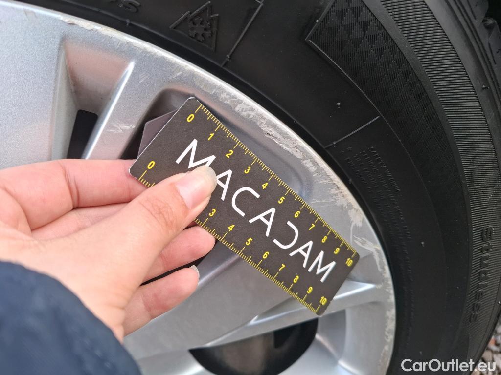  Peugeot  208  Affaire Premium Pack 1.6 HDi 75CV BVM5 E6 #23