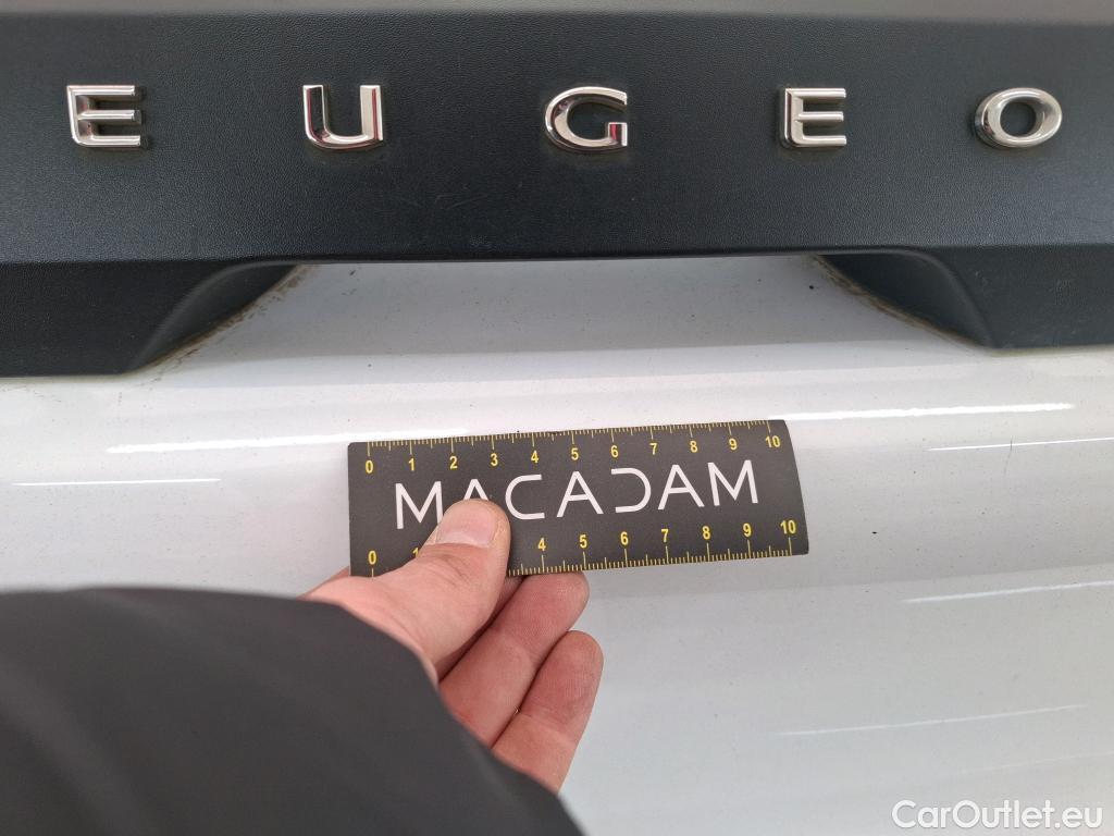  Peugeot  208 PEUGEOT  Affaire 2019 5P Berline 1.5 BlueHDi 100 Premium #16