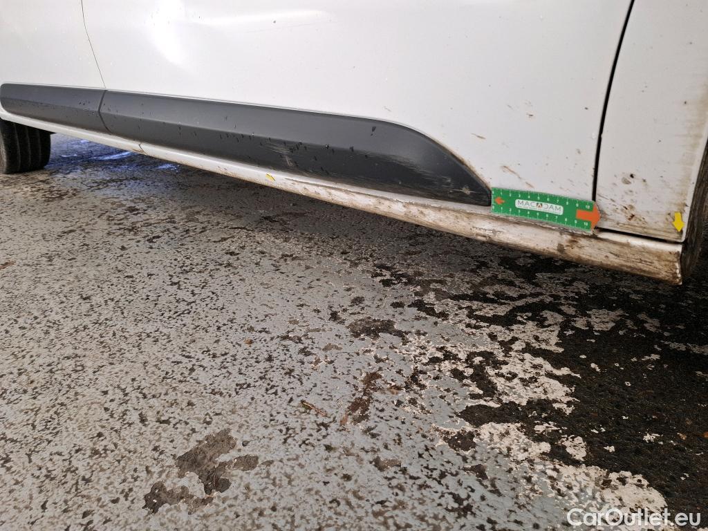  Peugeot  Expert PEUGEOT  VU 4p Fourgon BLUEHDI 95 STANDARD PREMIUM PACK #48