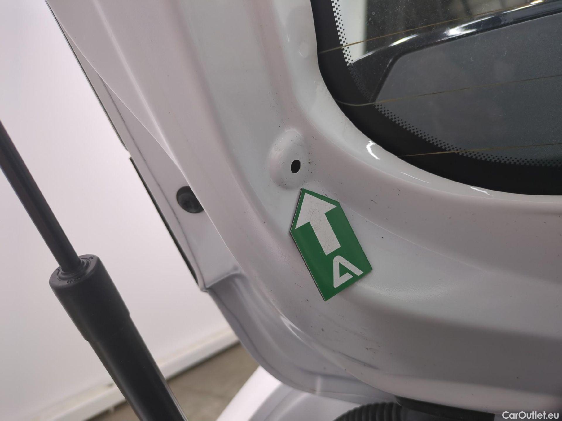  Peugeot  208  Premium 1.5 HDi 100CV BVM6 E6d #47