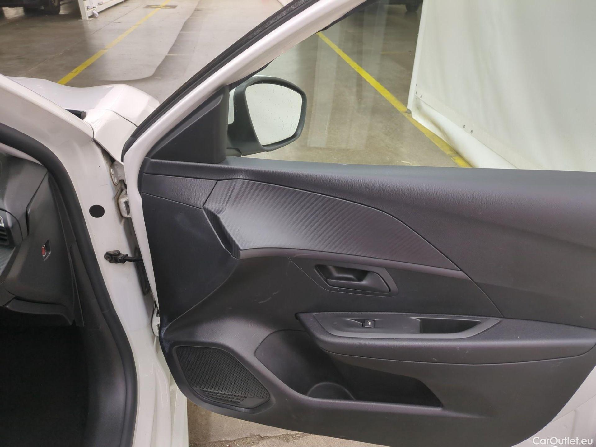  Peugeot  208  Premium 1.5 HDi 100CV BVM6 E6d #37