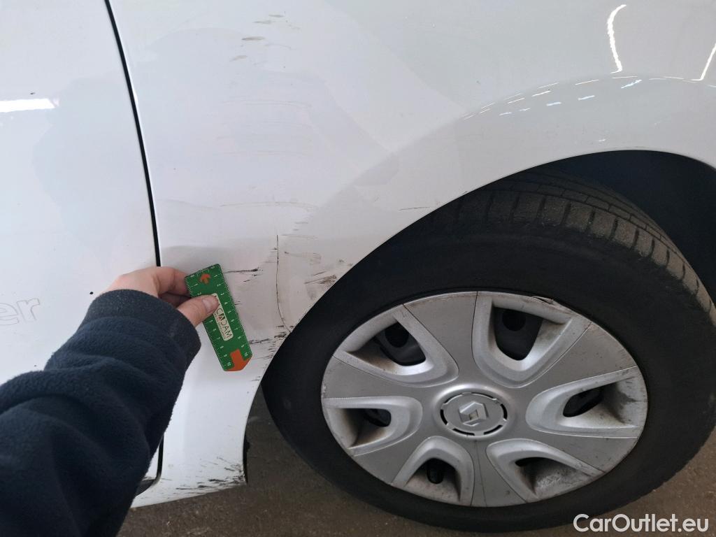  Renault  Clio  IV Air 1.5 dCi 75CV BVM5 E6 #17