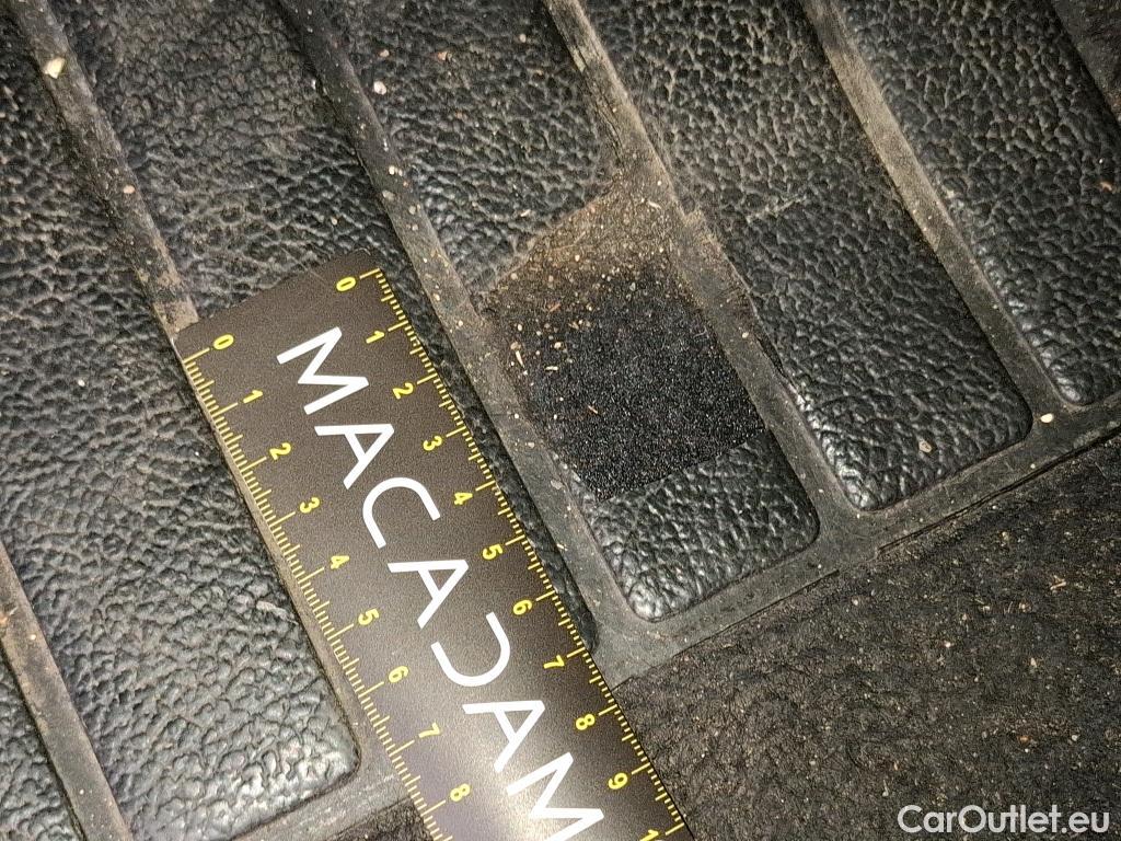  Renault  Megane  IV Berline 5 ptes. Société Air Nav 1.5 dCi 115CV BVM6 E6d #18