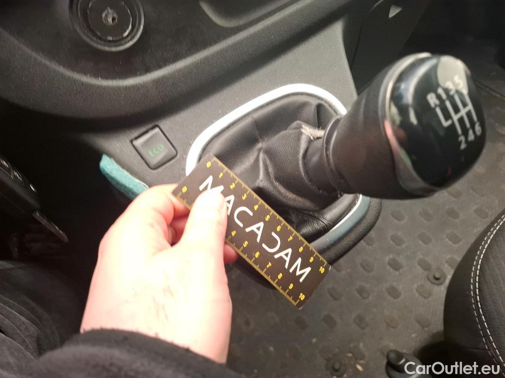  Renault  Trafic  III Fourgon Grand Confort L1H1 1200 1.6 dCi 95CV BVM6 E6dT #32