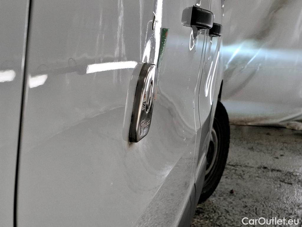  Renault  Trafic  Fourgon L1H1 3T Grand Confort 2.0 dCi 130CV BVM6 E6d #6