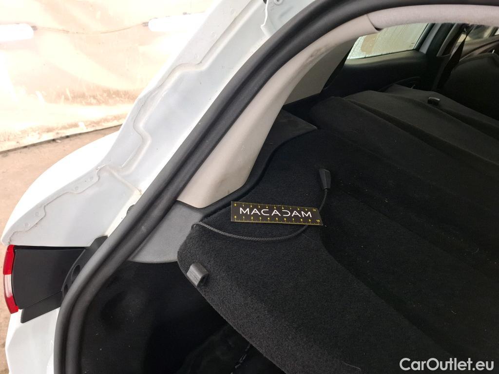  Renault  Clio RENAULT  Société VU 5p Berline Air dCi 75 - 18 #39